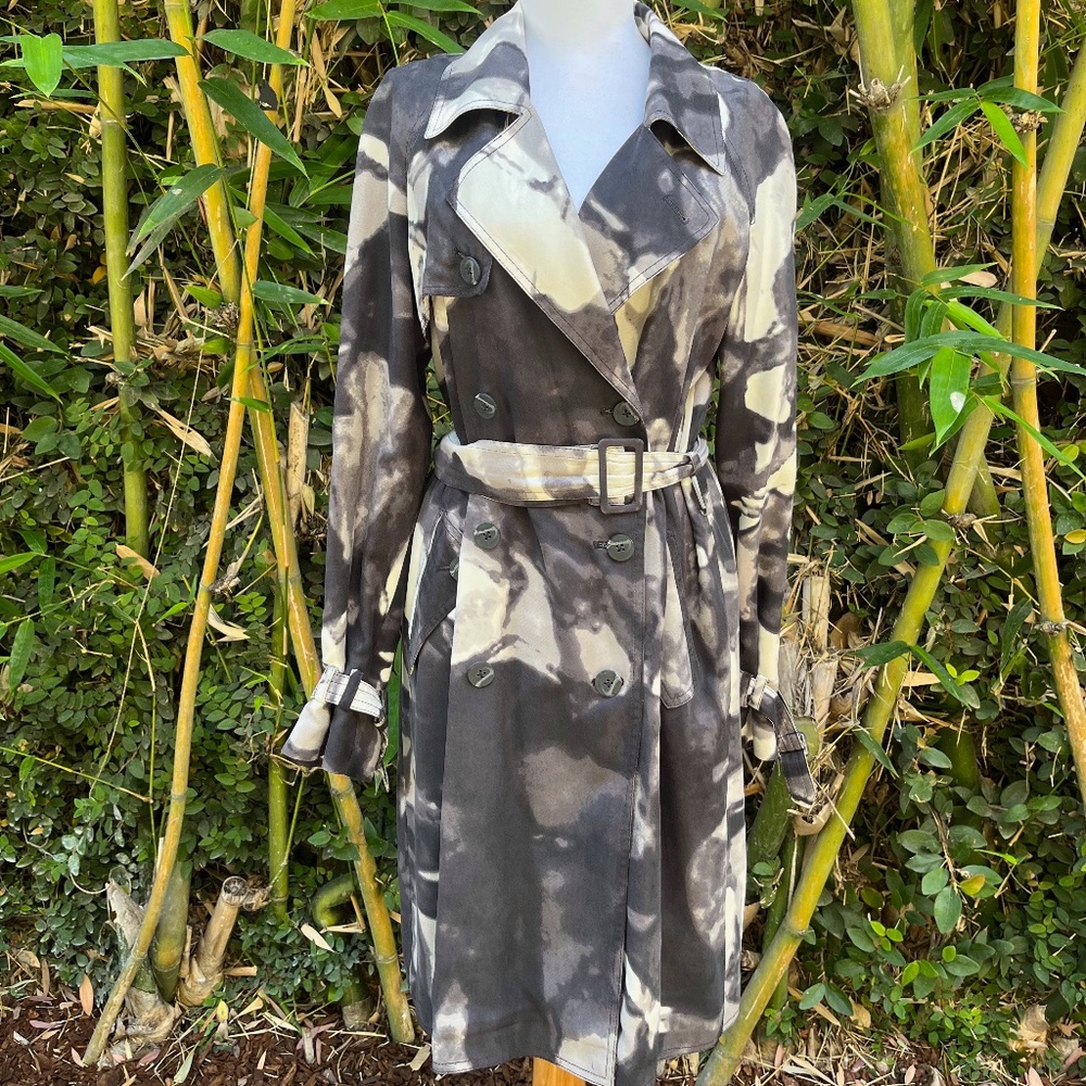 Underligne 100% silk tie-dye trench coat